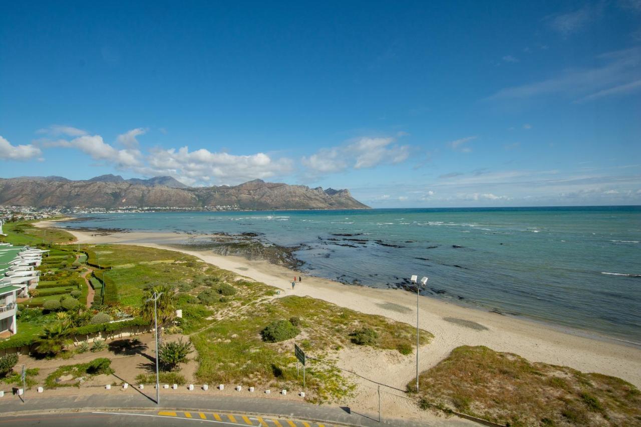 Ocean Breeze Hotel Strand Εξωτερικό φωτογραφία