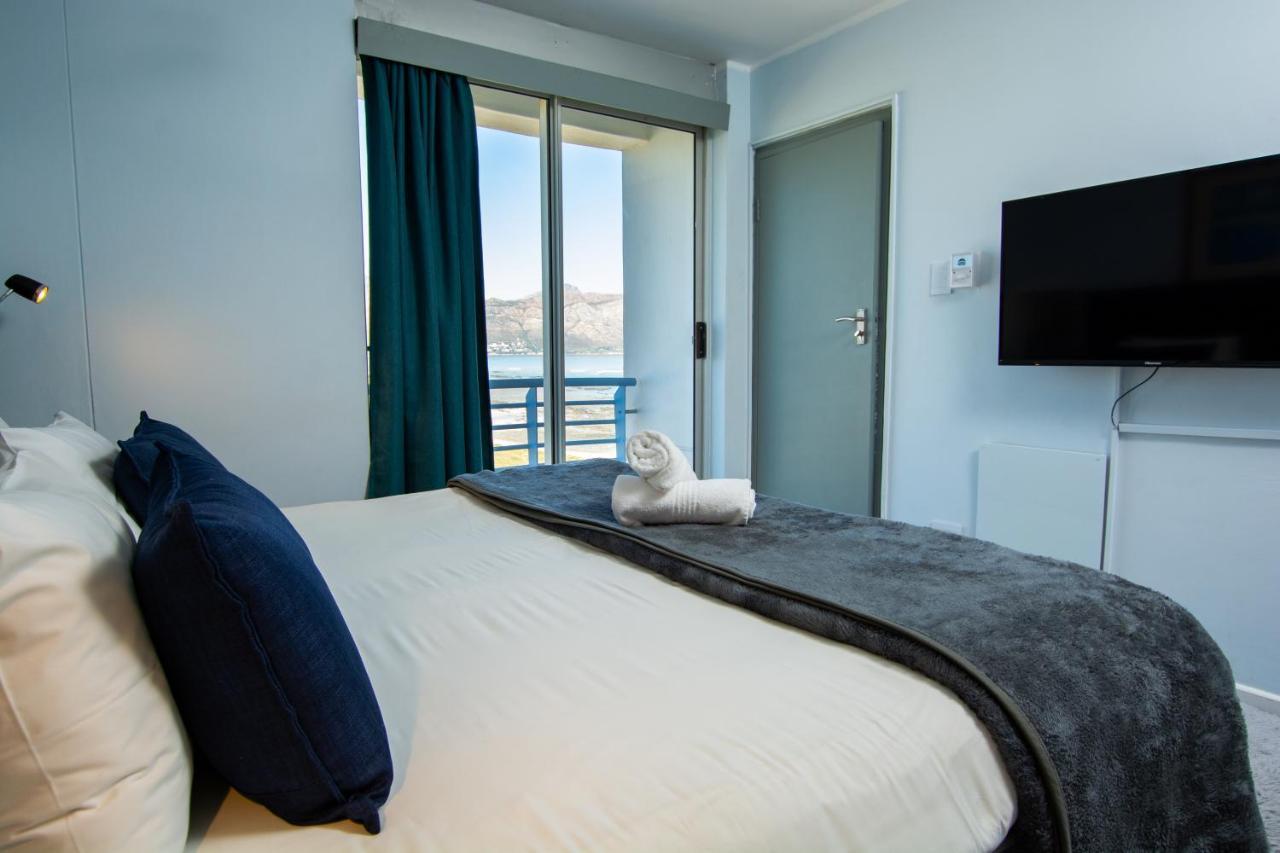 Ocean Breeze Hotel Strand Εξωτερικό φωτογραφία