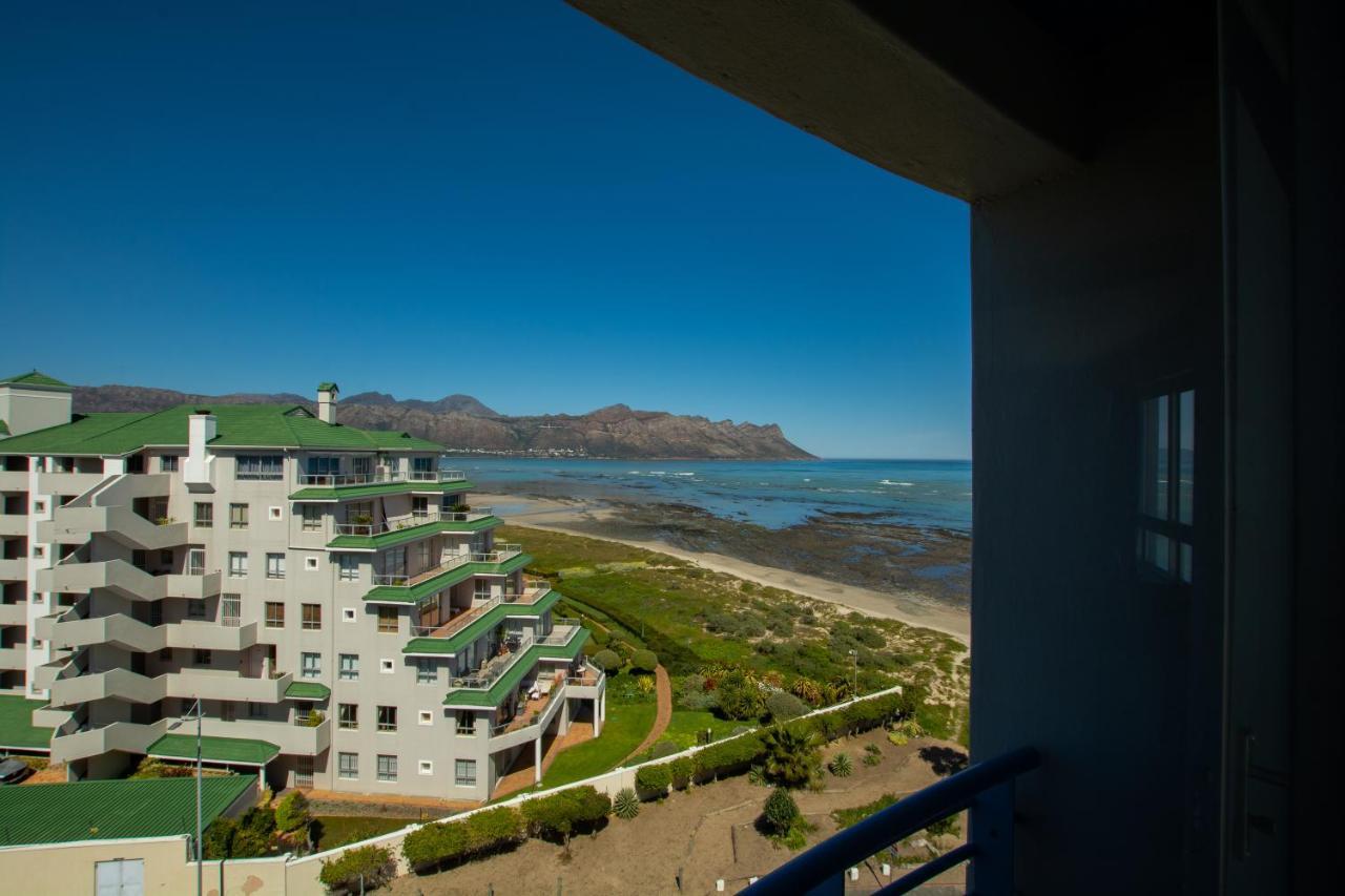 Ocean Breeze Hotel Strand Εξωτερικό φωτογραφία