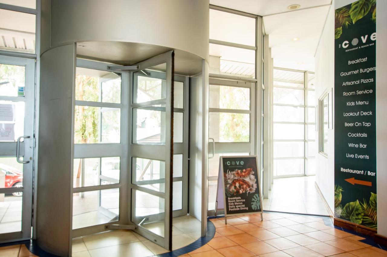 Ocean Breeze Hotel Strand Εξωτερικό φωτογραφία