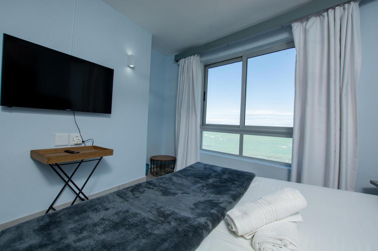 Ocean Breeze Hotel Strand Εξωτερικό φωτογραφία