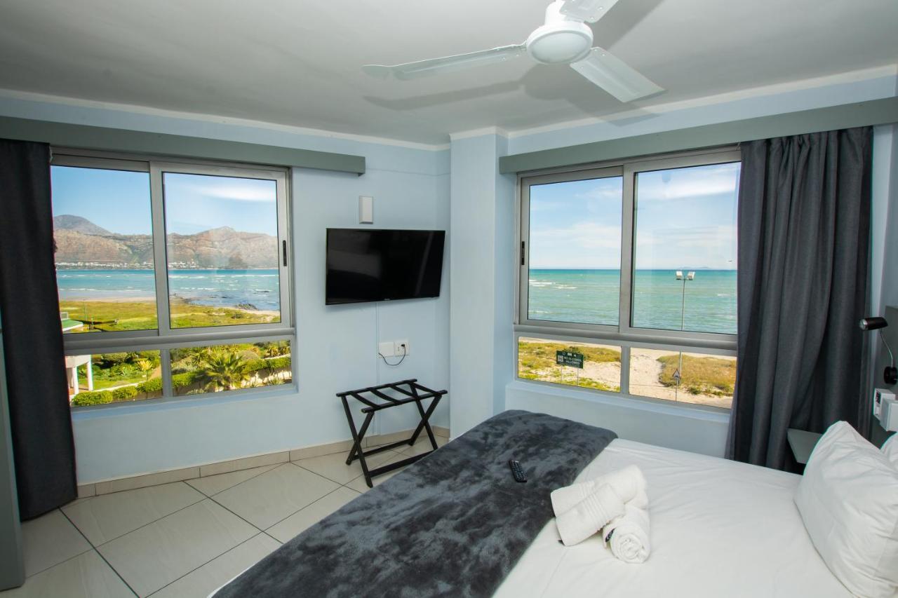 Ocean Breeze Hotel Strand Εξωτερικό φωτογραφία