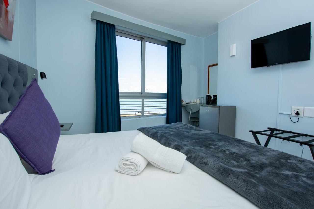 Ocean Breeze Hotel Strand Εξωτερικό φωτογραφία