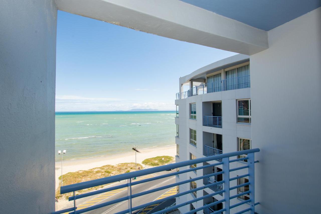 Ocean Breeze Hotel Strand Εξωτερικό φωτογραφία