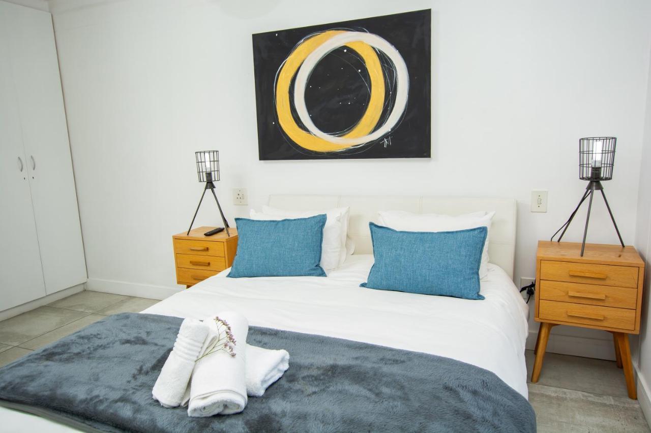 Ocean Breeze Hotel Strand Εξωτερικό φωτογραφία