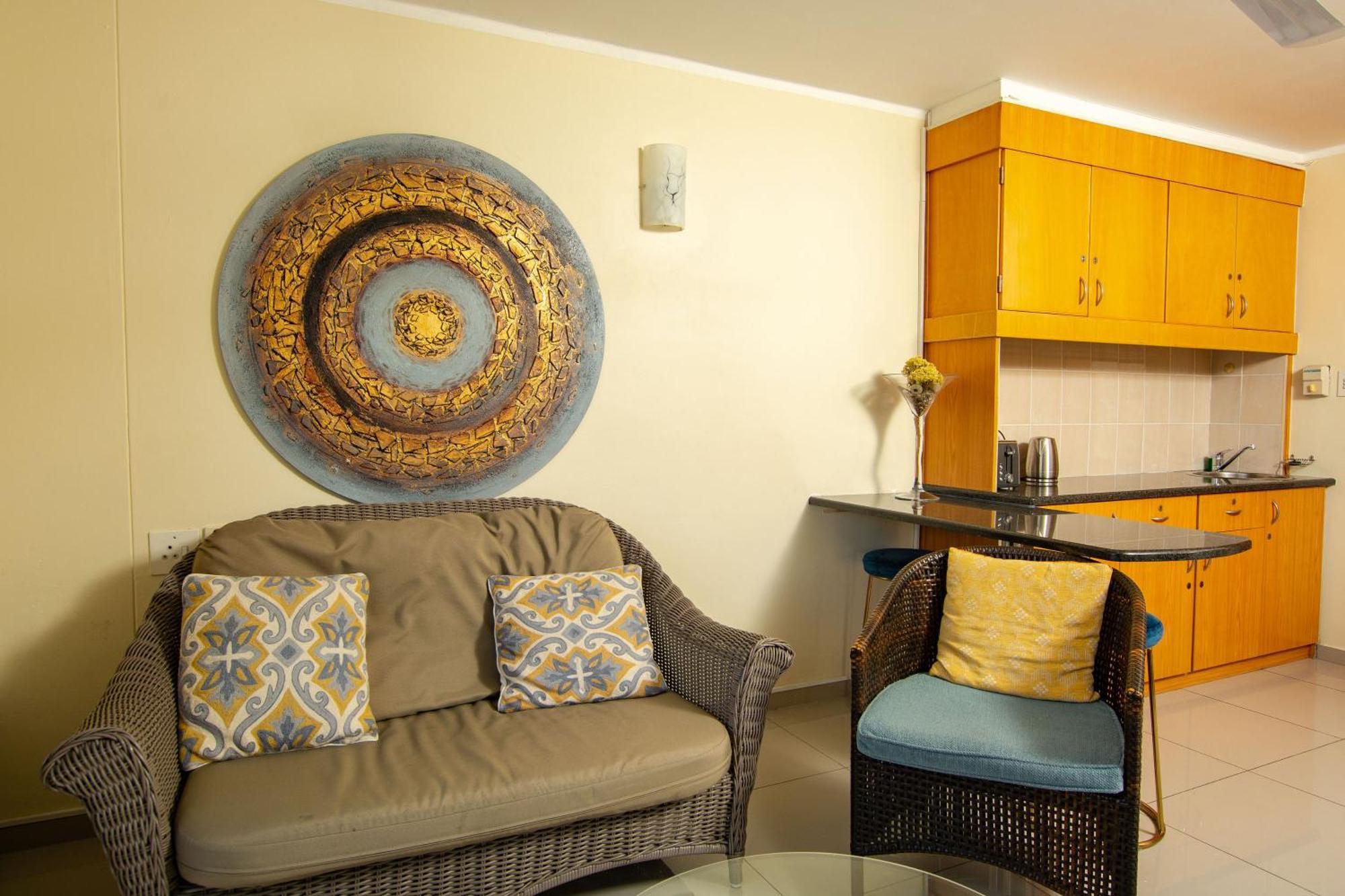 Ocean Breeze Hotel Strand Εξωτερικό φωτογραφία
