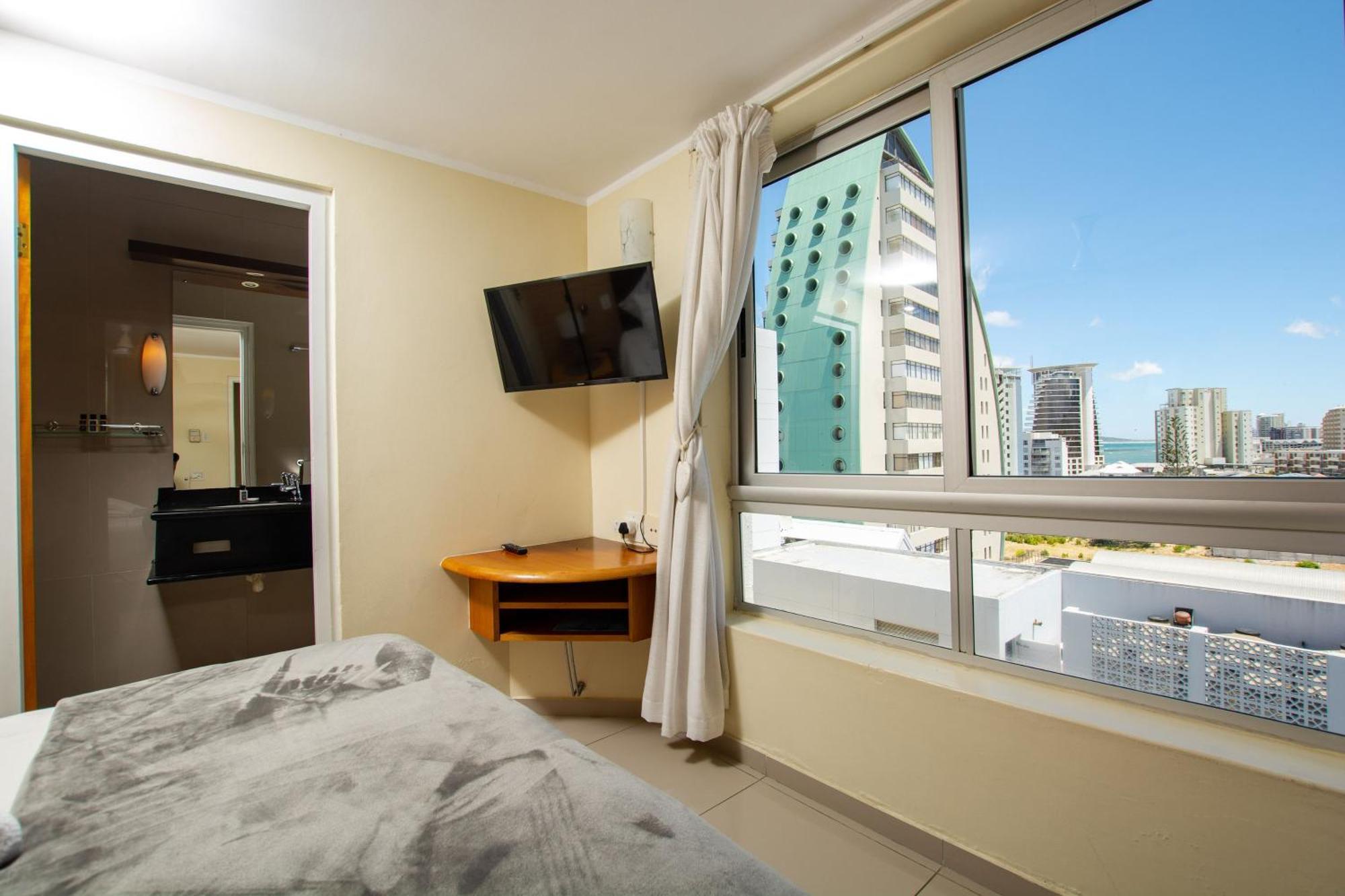 Ocean Breeze Hotel Strand Εξωτερικό φωτογραφία